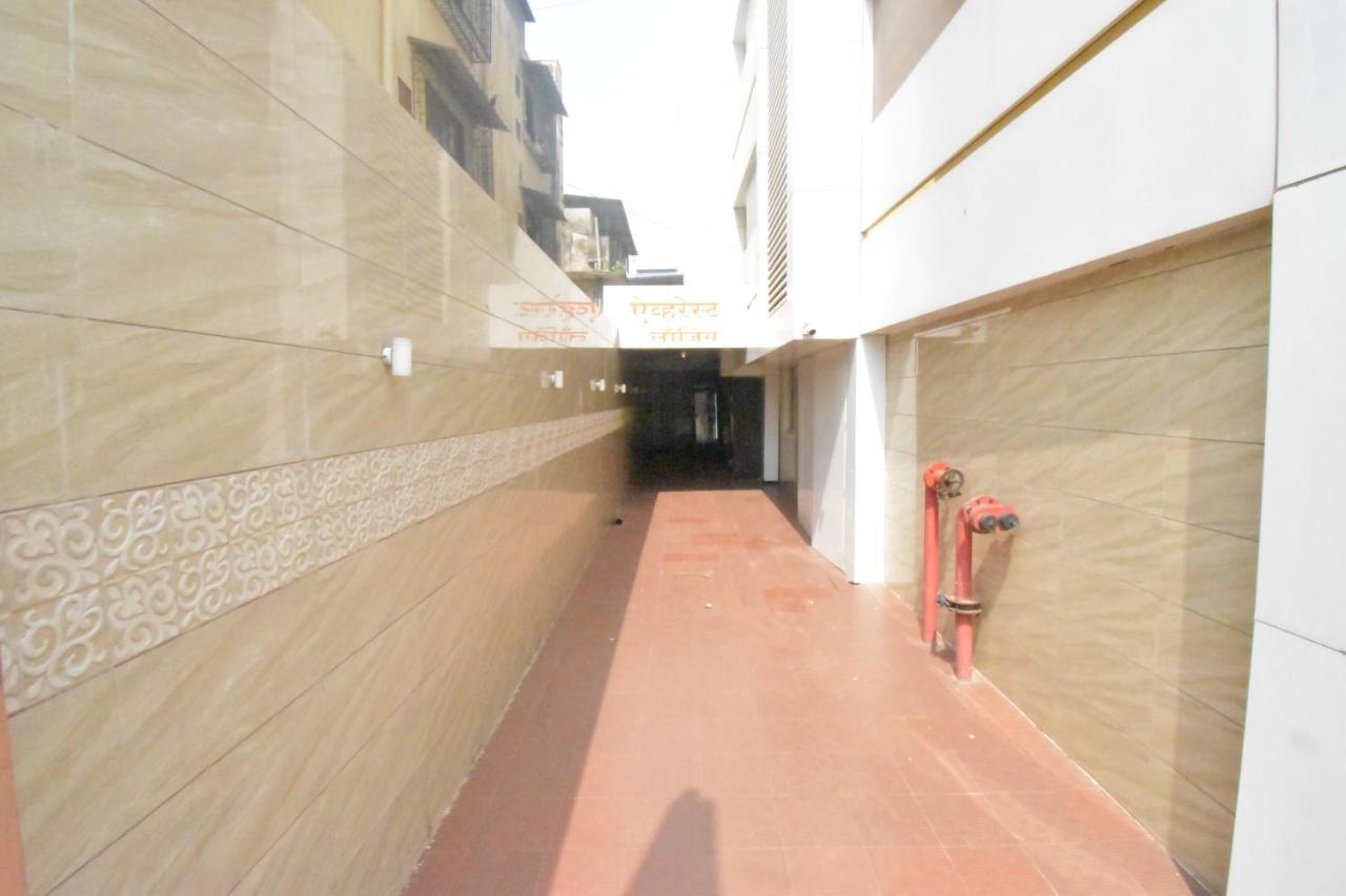 Hotel Everest Lodging Navi Mumbai Exteriör bild